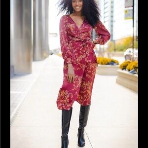 Love stitch, Natasha floral midi dress